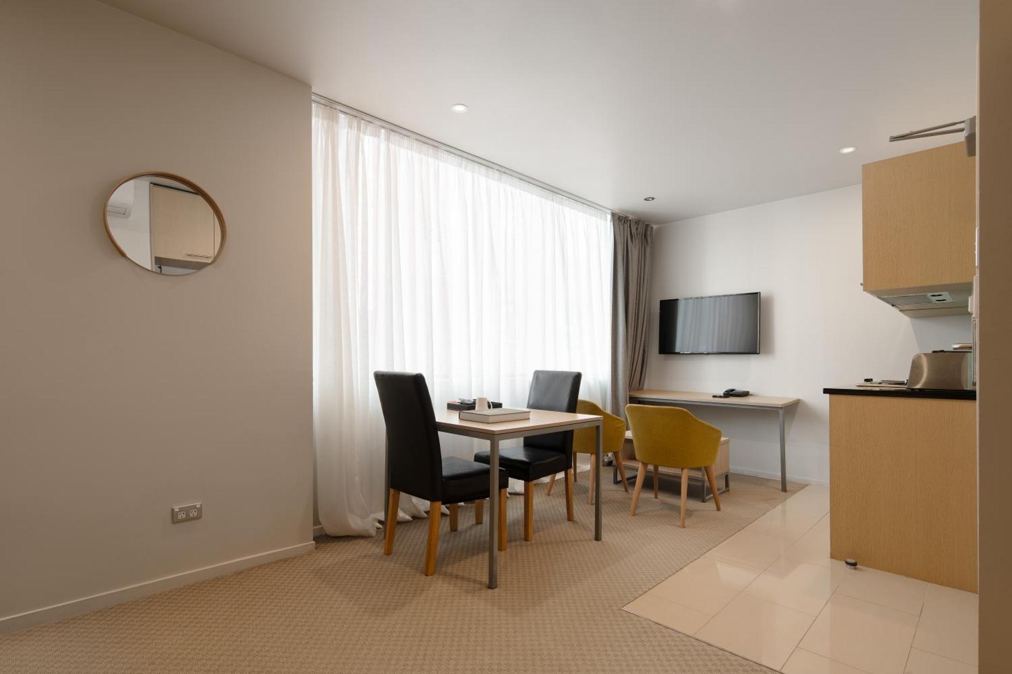 Quest On Hobson Serviced 4*